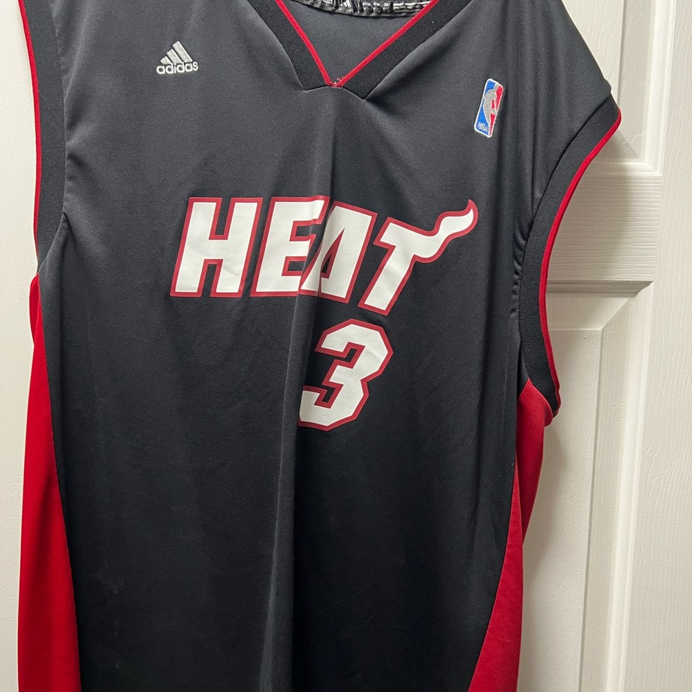 Adidas Miami Heat basketball jersey. Size XL